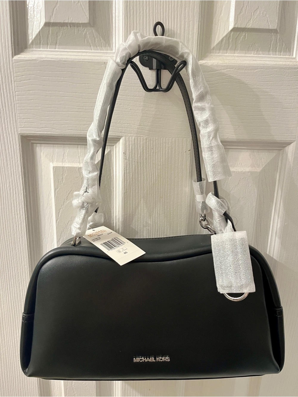 NWT Michael Kors Cecily Medium Black Shoulder Bag with Silver Hardware